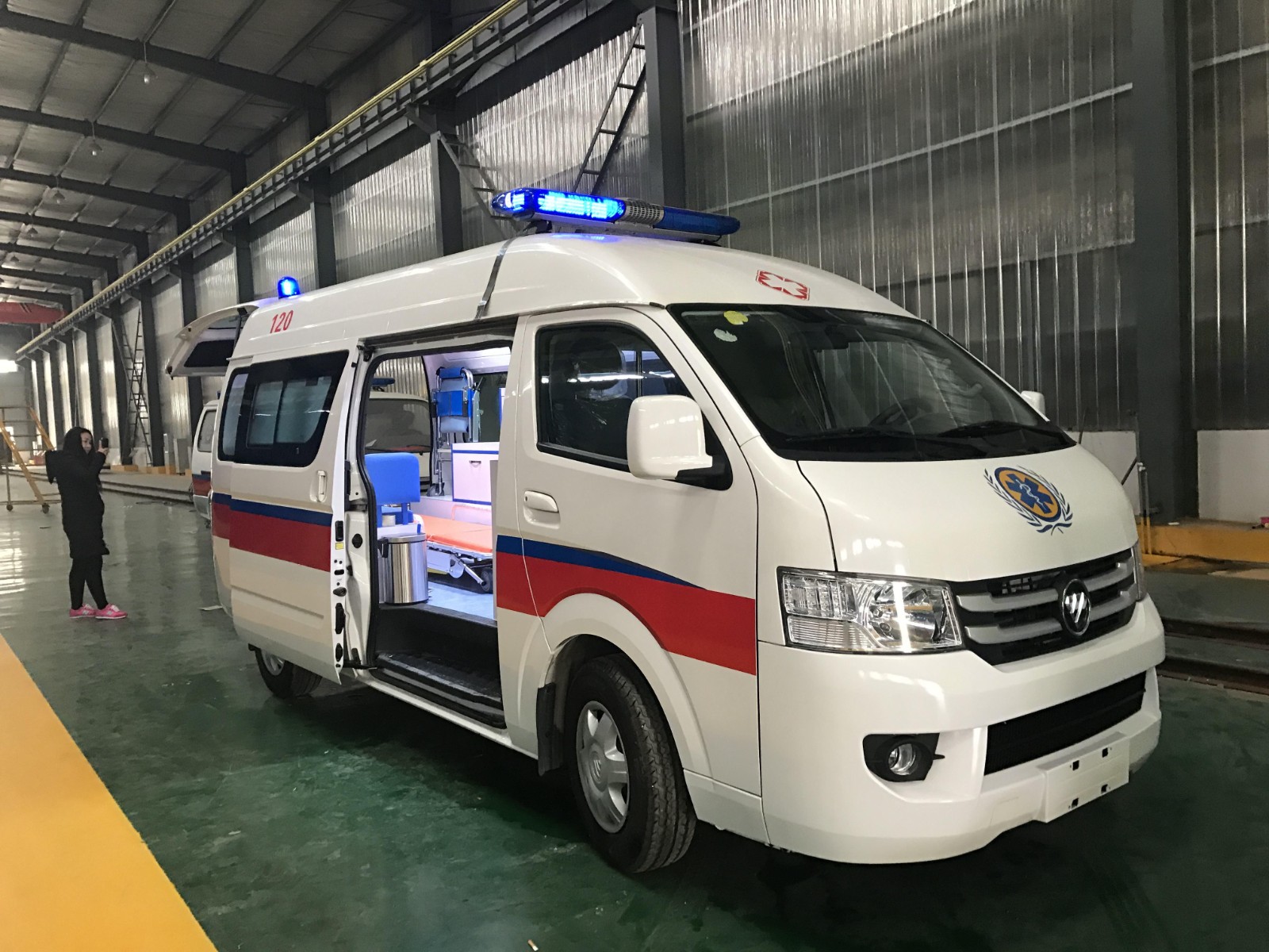 鹰潭救护车转院